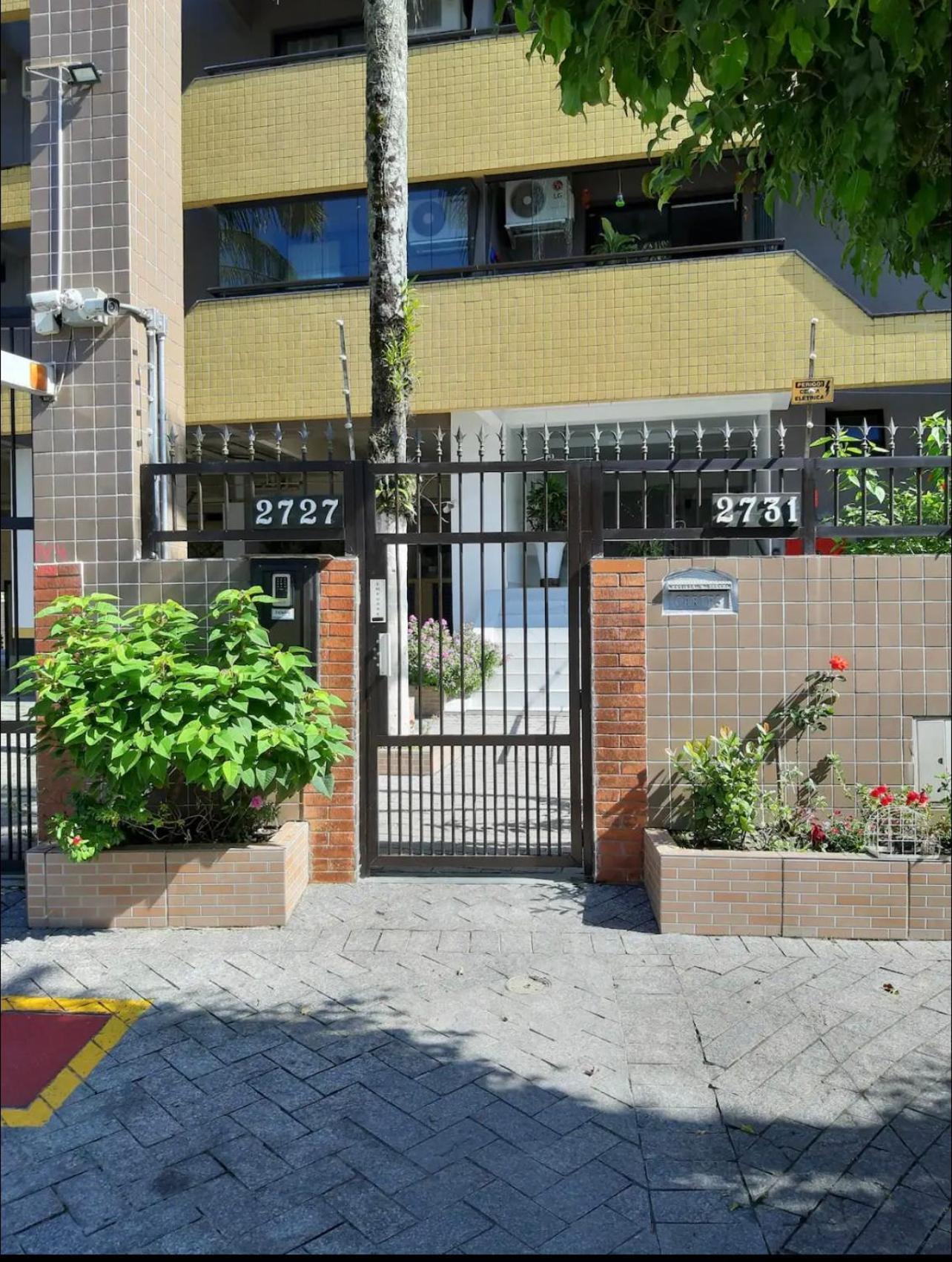 Apto Pe Na Areia Bertioga Exterior foto